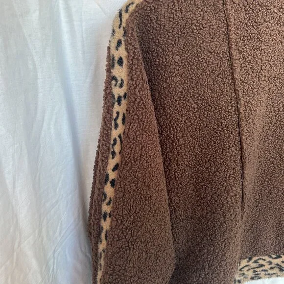 Anthropologie Vigoss Sherpa Leopard Jacket - Picture 6 of 7